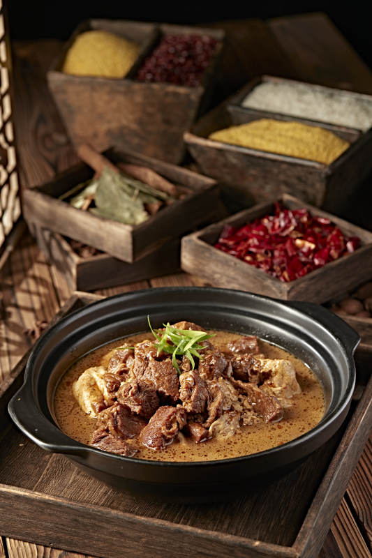 砂锅土豆腐炖牛腩