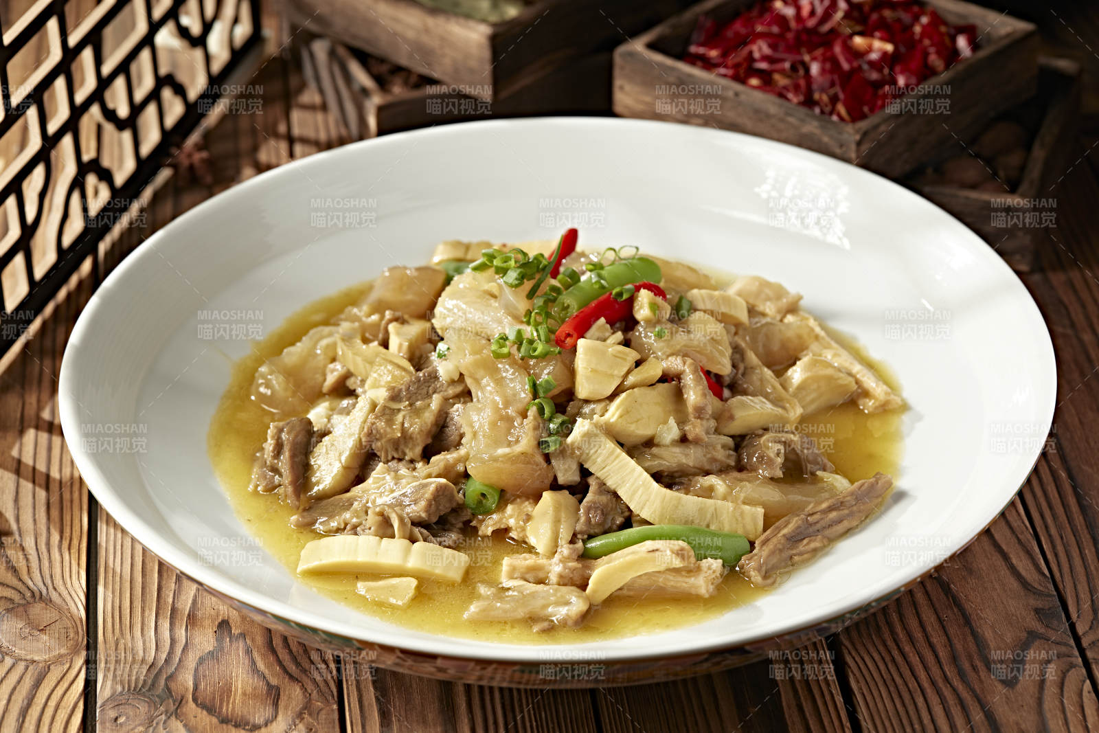 白燒牛筋頭巴腦板筋牛腩蹄筋