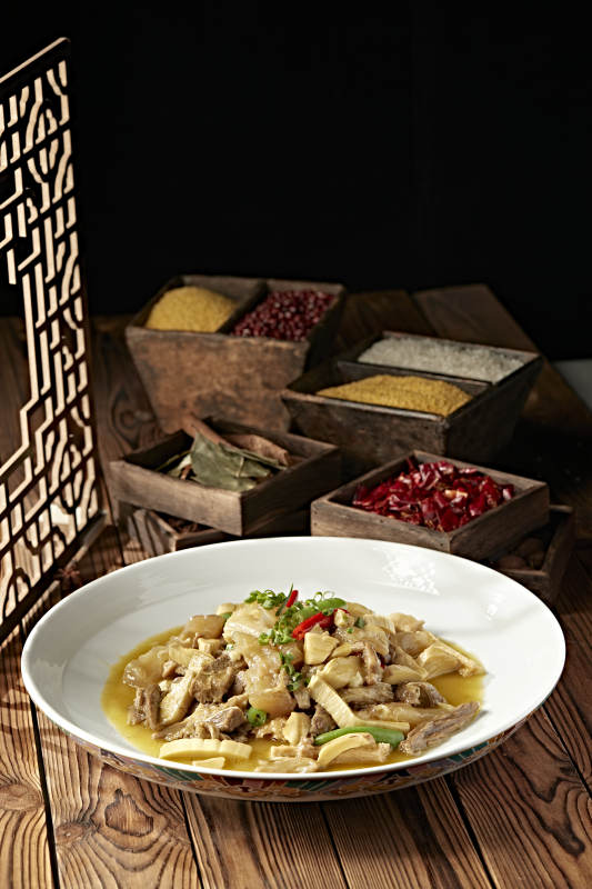 白燒牛筋頭巴腦板筋牛腩蹄筋