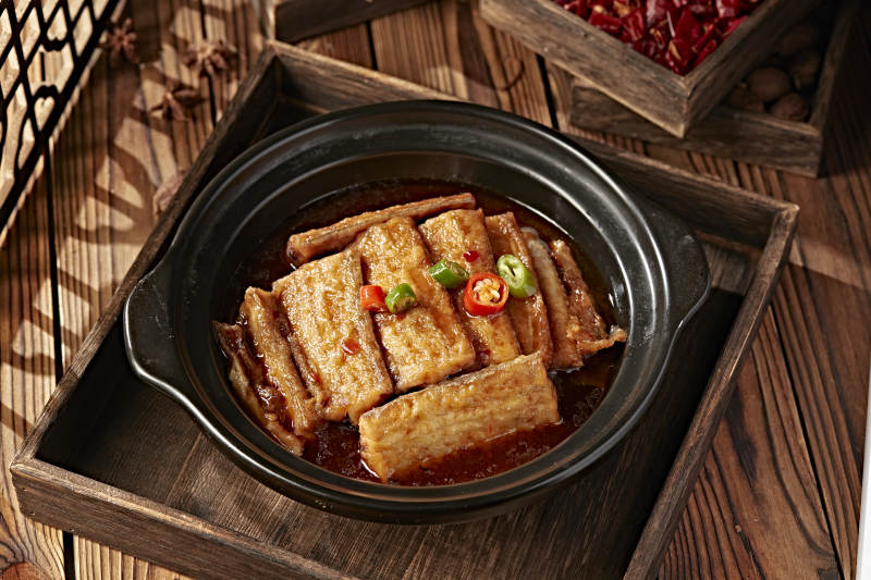 砂锅红油香辣炖酥骨带鱼