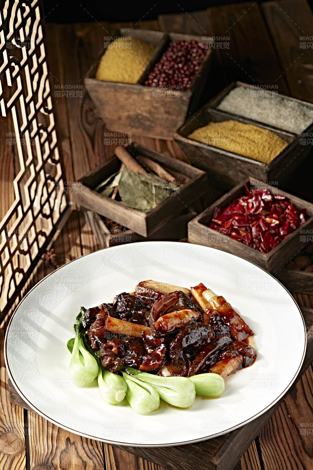 经典传统卤菜葱烧海参