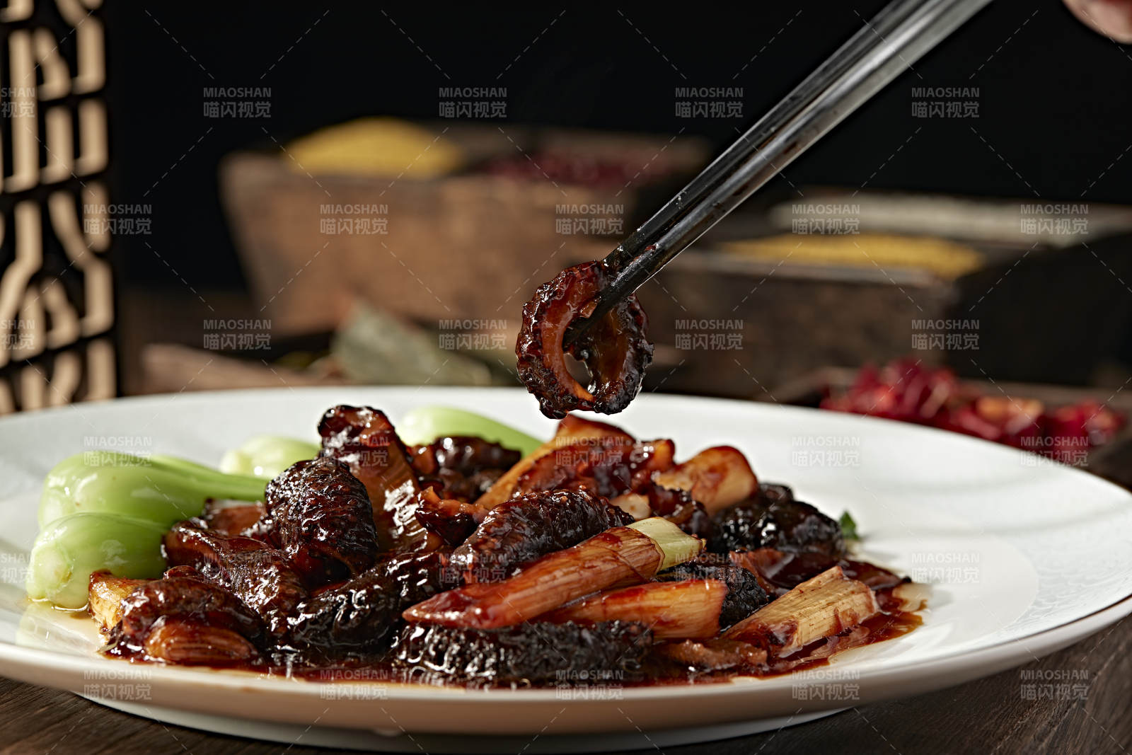 经典传统卤菜葱烧海参