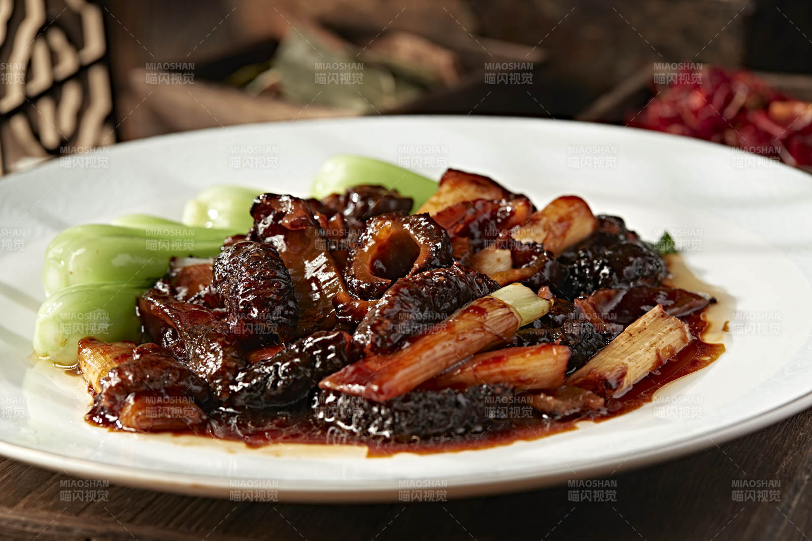 经典传统卤菜葱烧海参