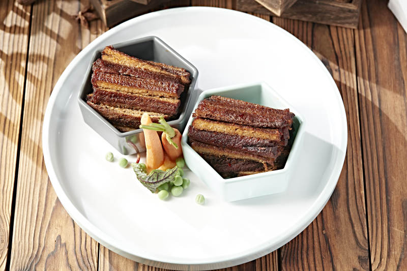 制作精良的凉菜酥骨酱香带鱼