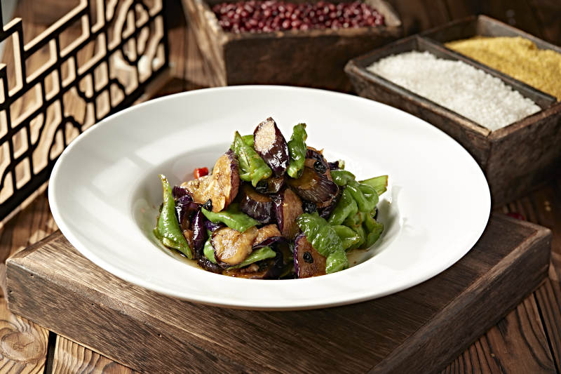 豆豉青辣椒烧茄子