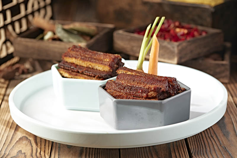 制作精良的凉菜酥骨酱香带鱼