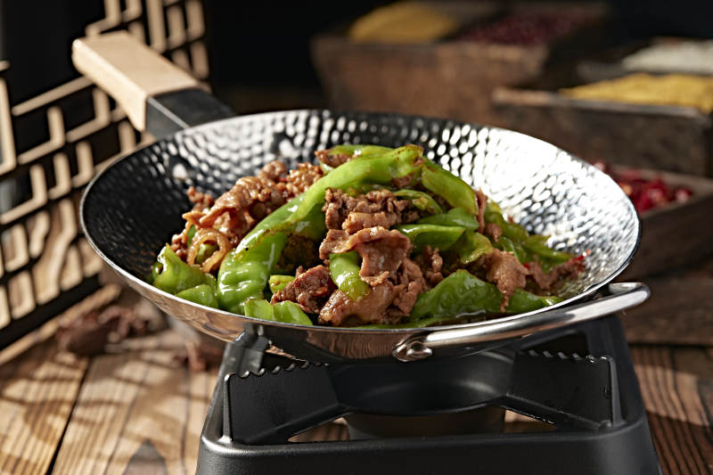 精美小炒螺絲椒爆炒豬五花肉