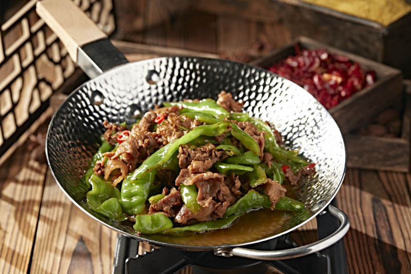 精美小炒螺絲椒爆炒豬五花肉