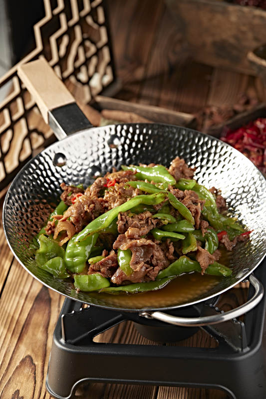 精美小炒螺絲椒爆炒豬五花肉