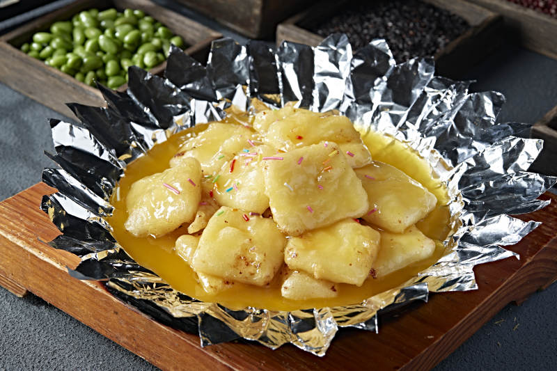 锡纸铁板沙棘汁烤油炸奶豆腐