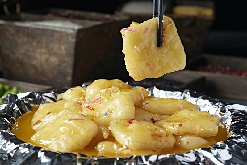 锡纸铁板沙棘汁烤油炸奶豆腐