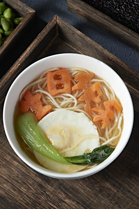 一碗長壽面生日面