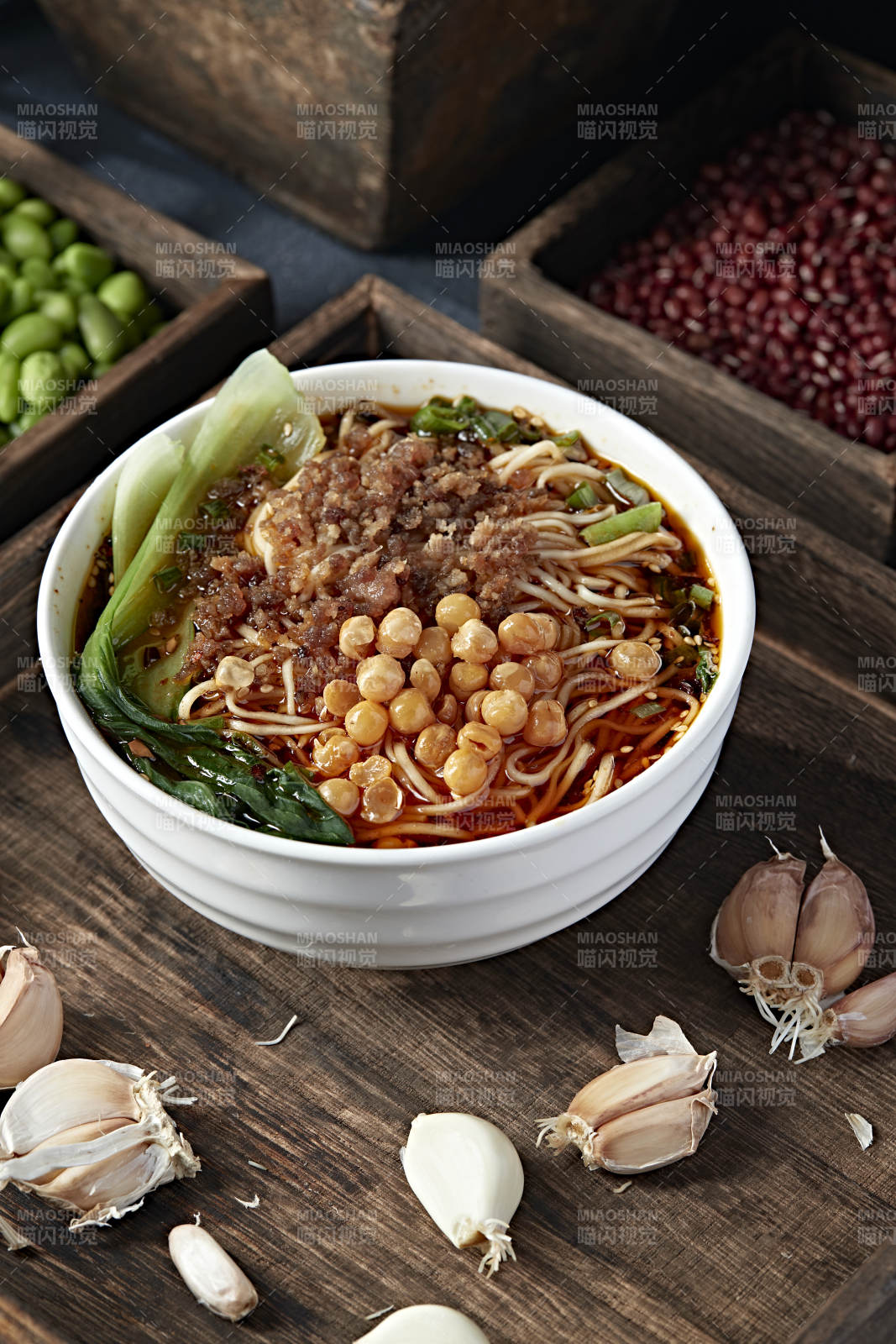 地域名小吃肉沫豌杂重庆小面