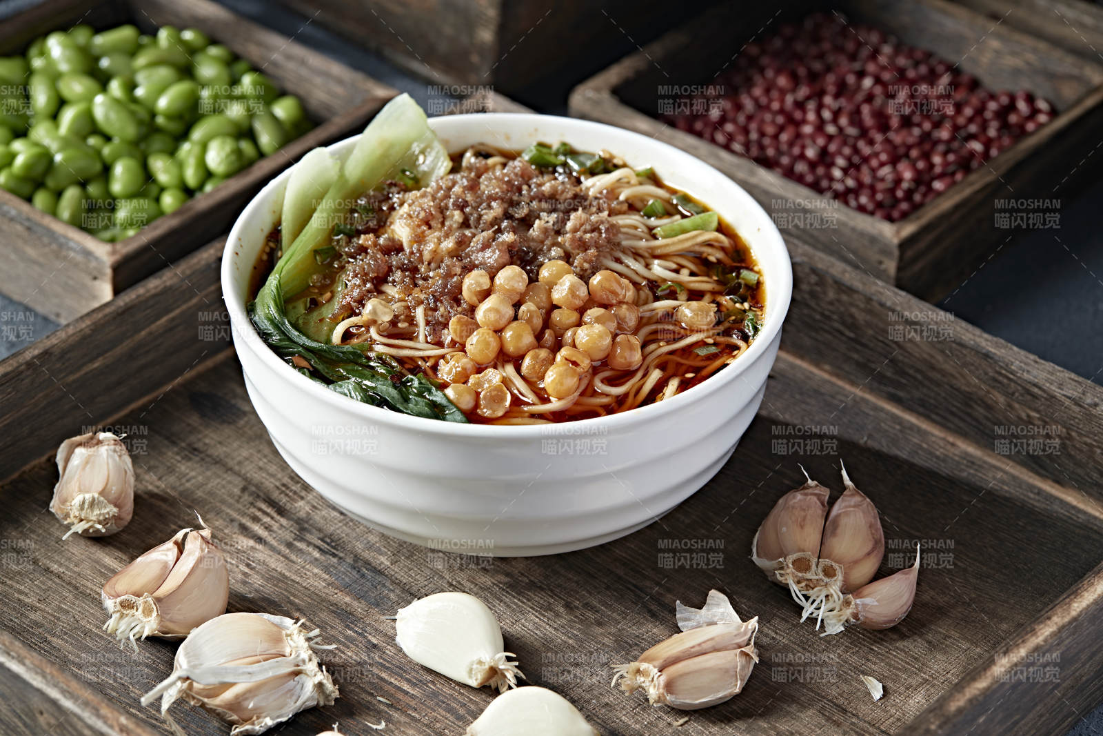 地域名小吃肉沫豌杂重庆小面