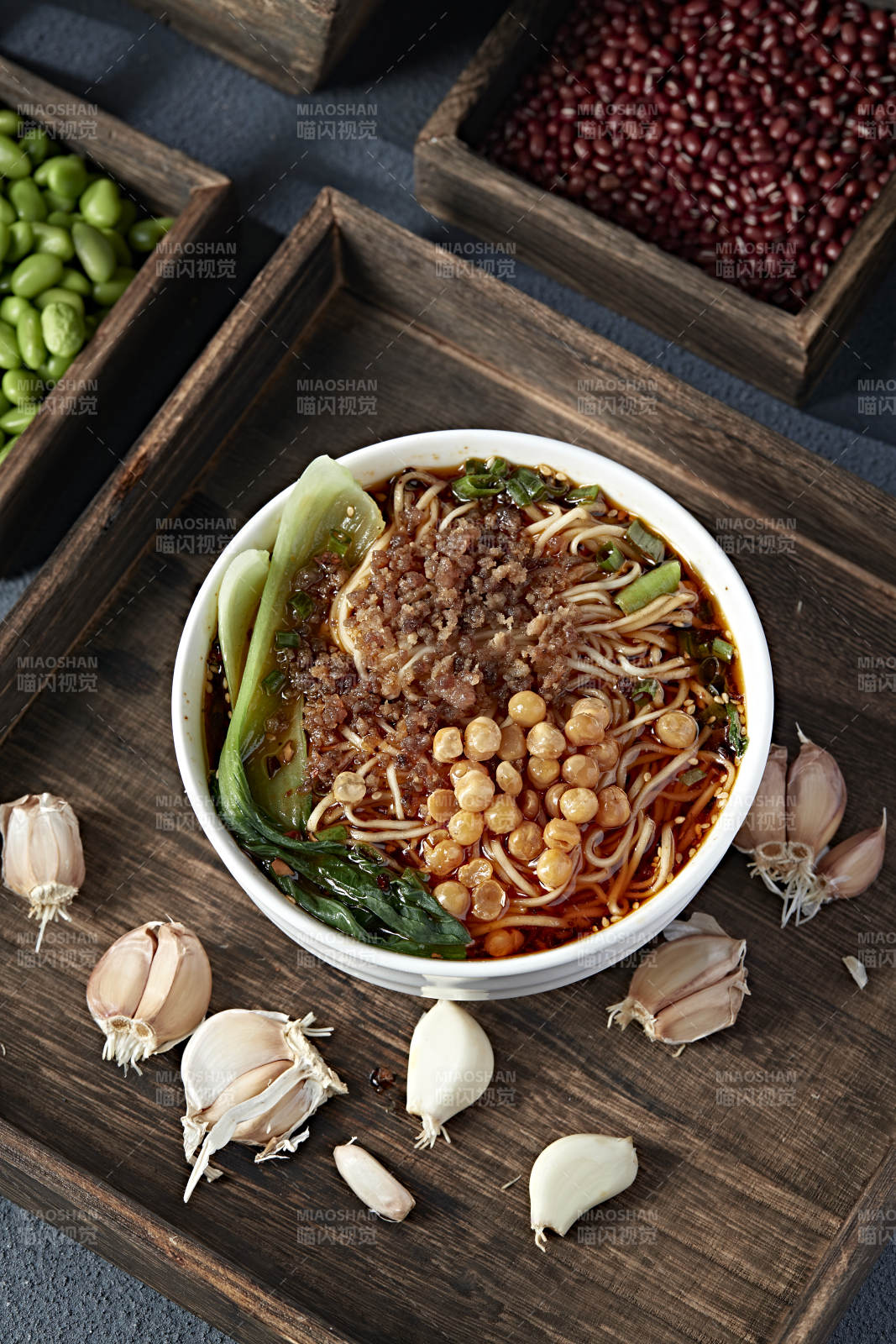 地域名小吃肉沫豌杂重庆小面