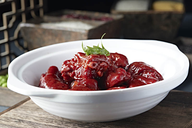 美味砂锅毛氏红烧猪蹄块