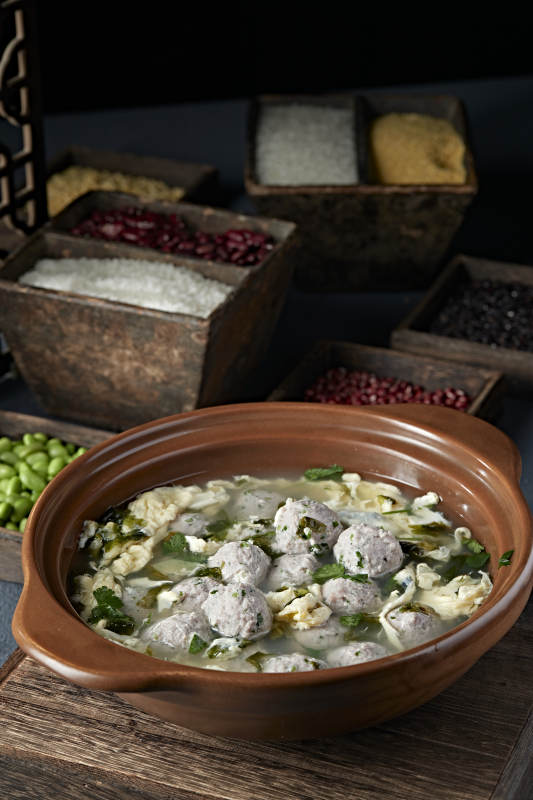 石鍋香菜丸子雞蛋湯