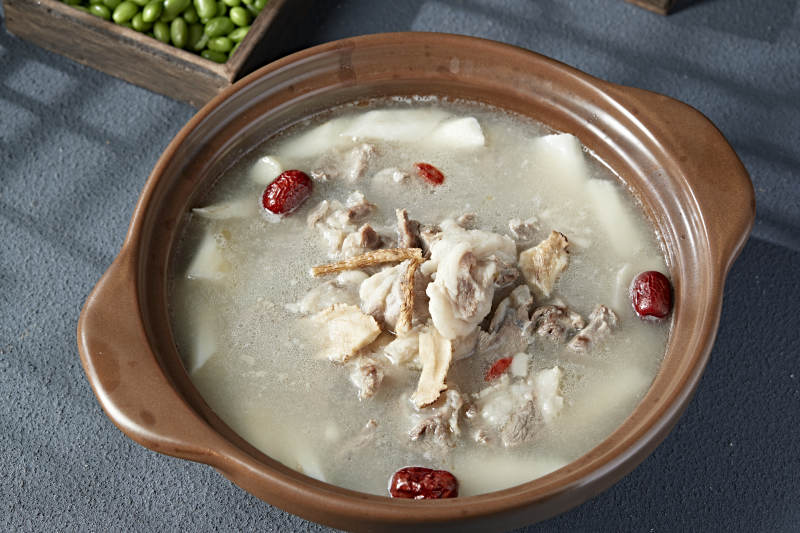 冬季滋补石锅山药枸杞党参红枣炖羊排