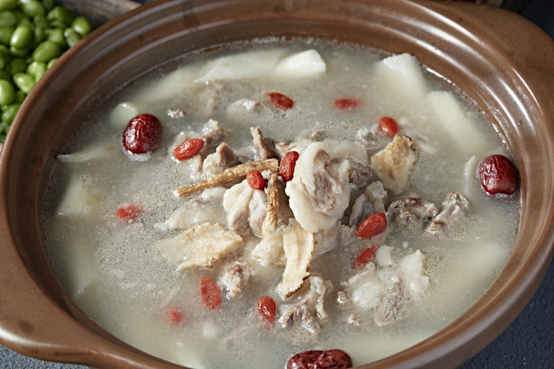 冬季滋补石锅山药枸杞党参红枣炖羊排