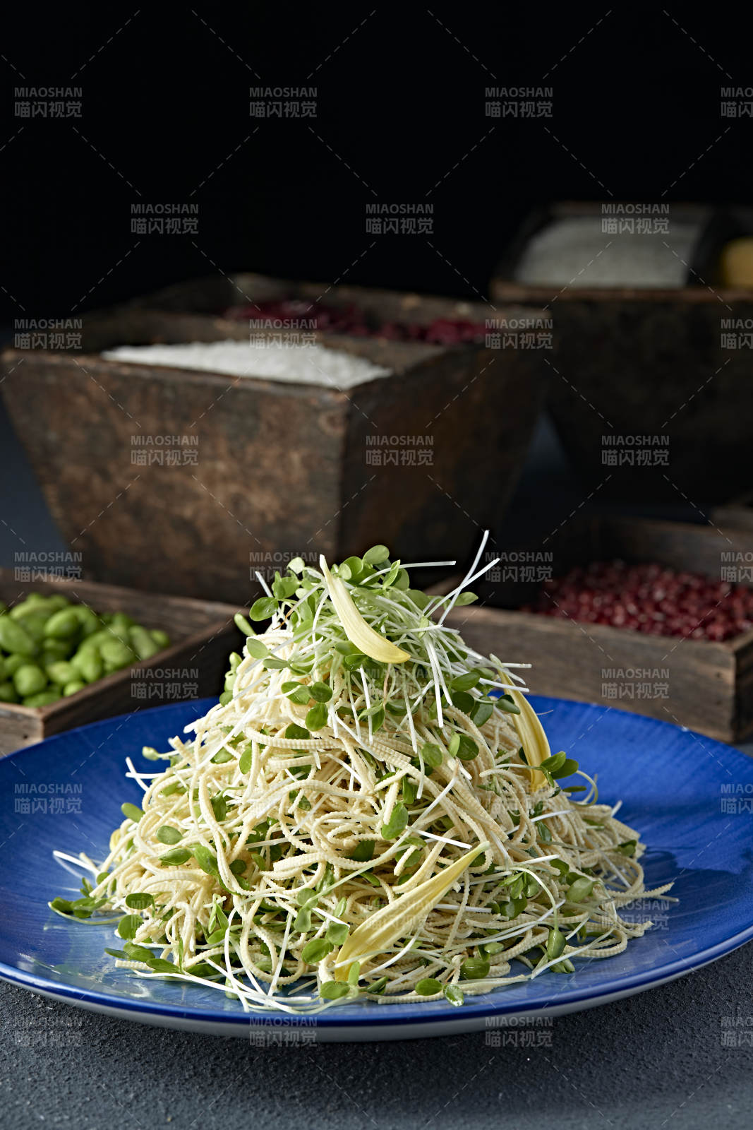 香椿苗涼拌干豆腐絲