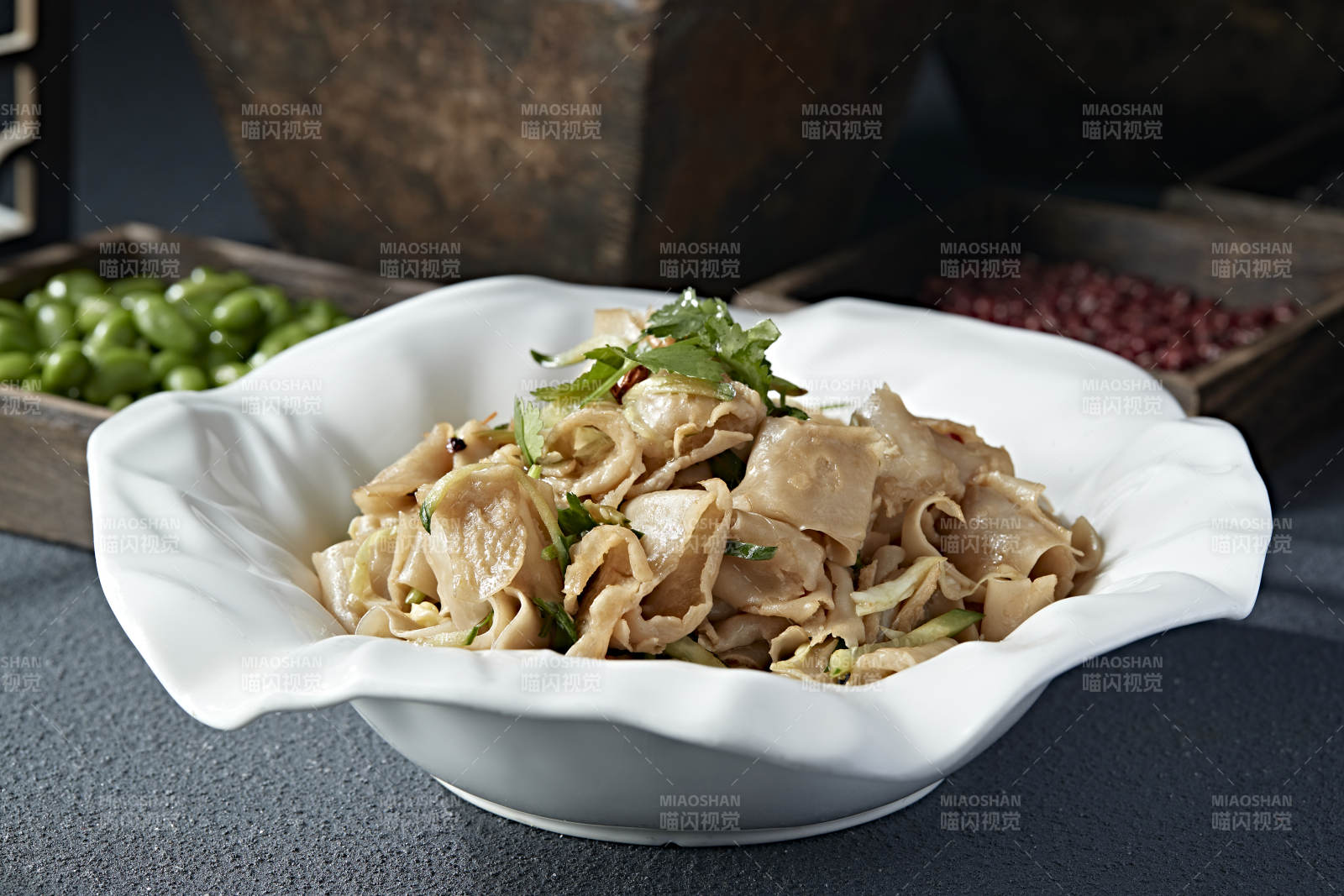 黄瓜丝香醋凉拌莜面窝窝