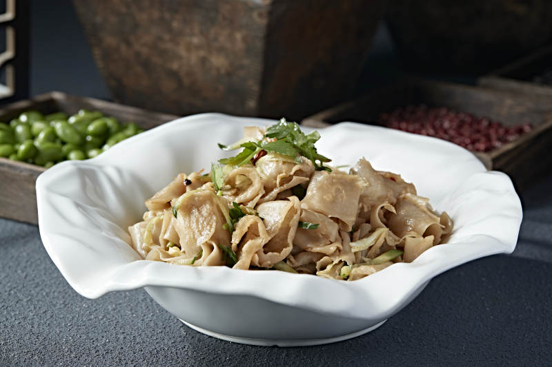 黄瓜丝香醋凉拌莜面窝窝