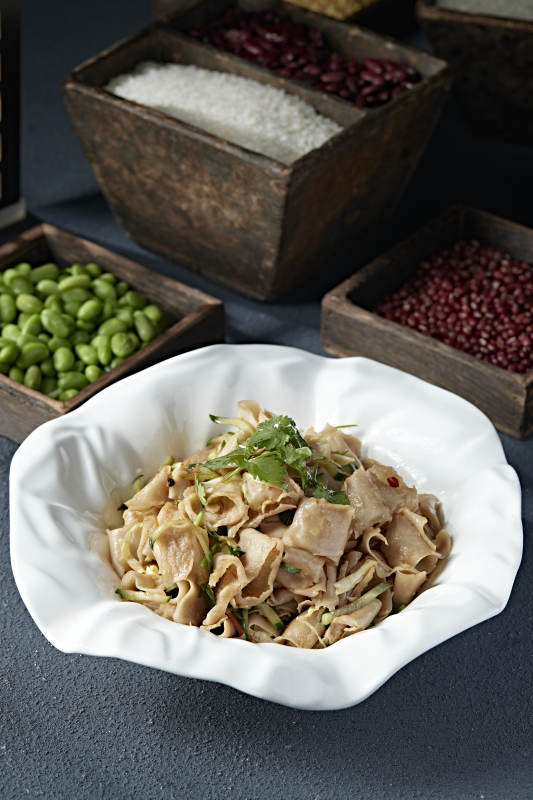 黄瓜丝香醋凉拌莜面窝窝