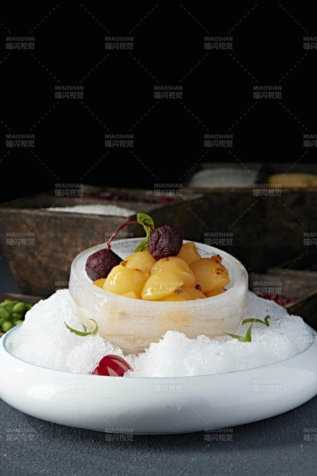 精美涼菜冰鎮楊梅果沙棘雪梨