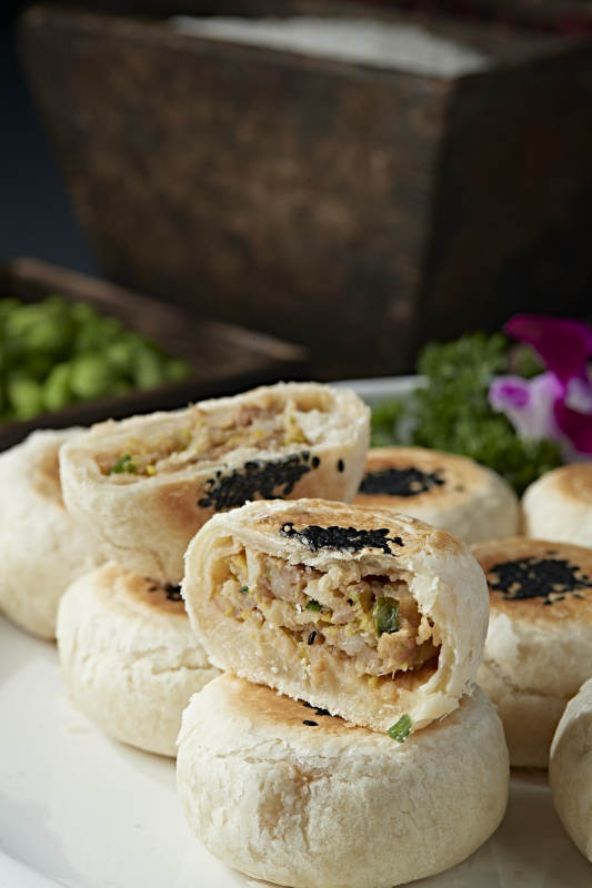 香烤肉馅黑芝麻酥皮饼