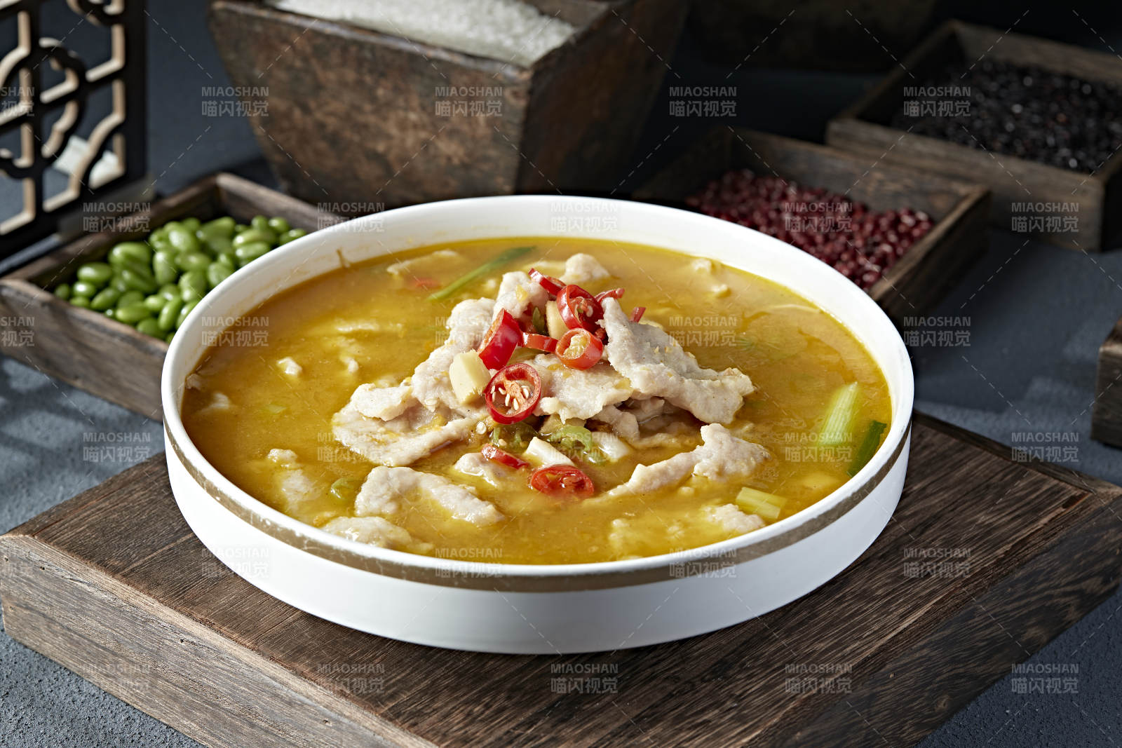 酸汤椒麻水煮猪肉片