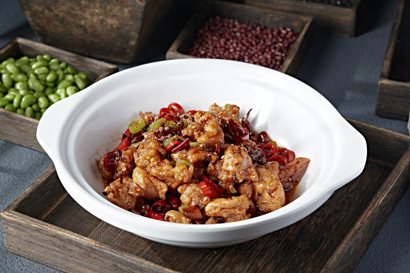 石锅红油双椒辣子鸡块