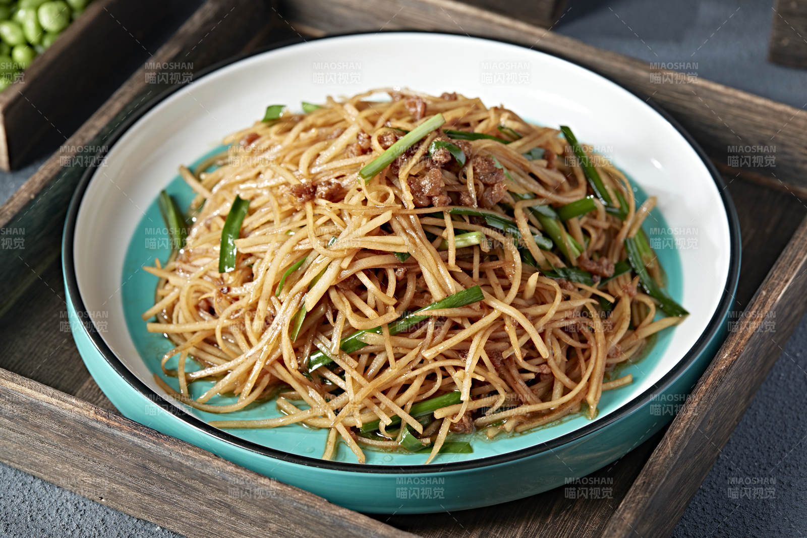 家常小炒美味韭菜肉沫土豆丝