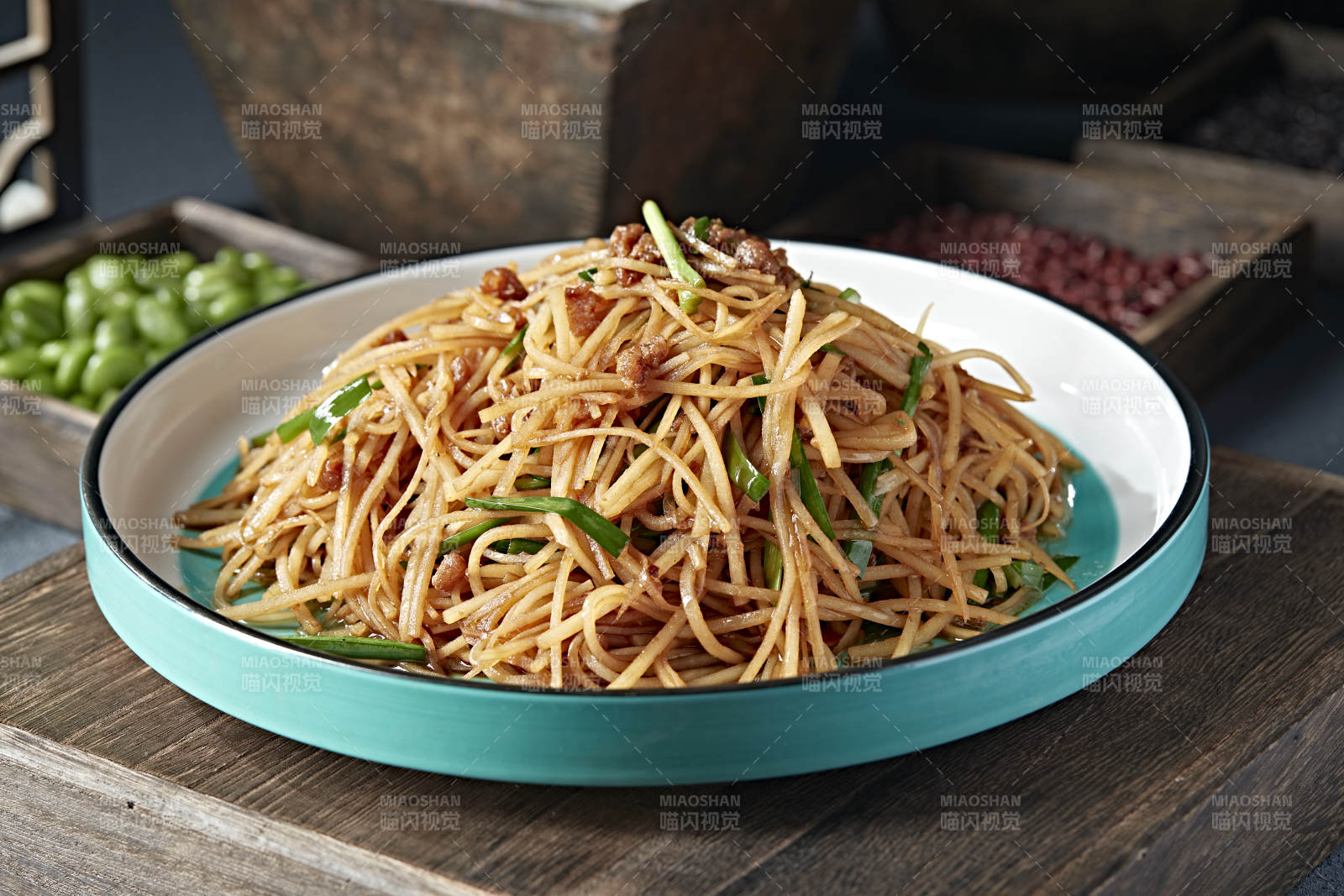 家常小炒美味韭菜肉沫土豆丝