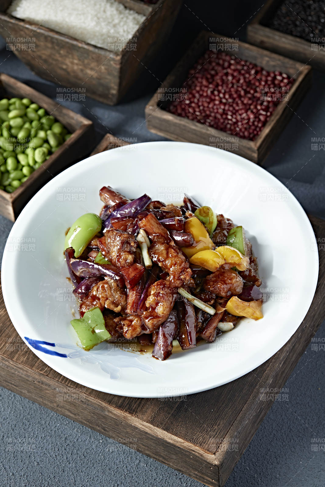 彩椒焦熘肉段燒茄條