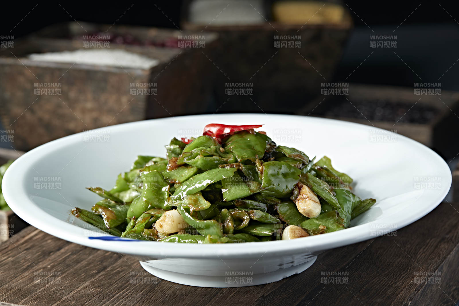 蒜香豆角爆炒青辣椒二荊條