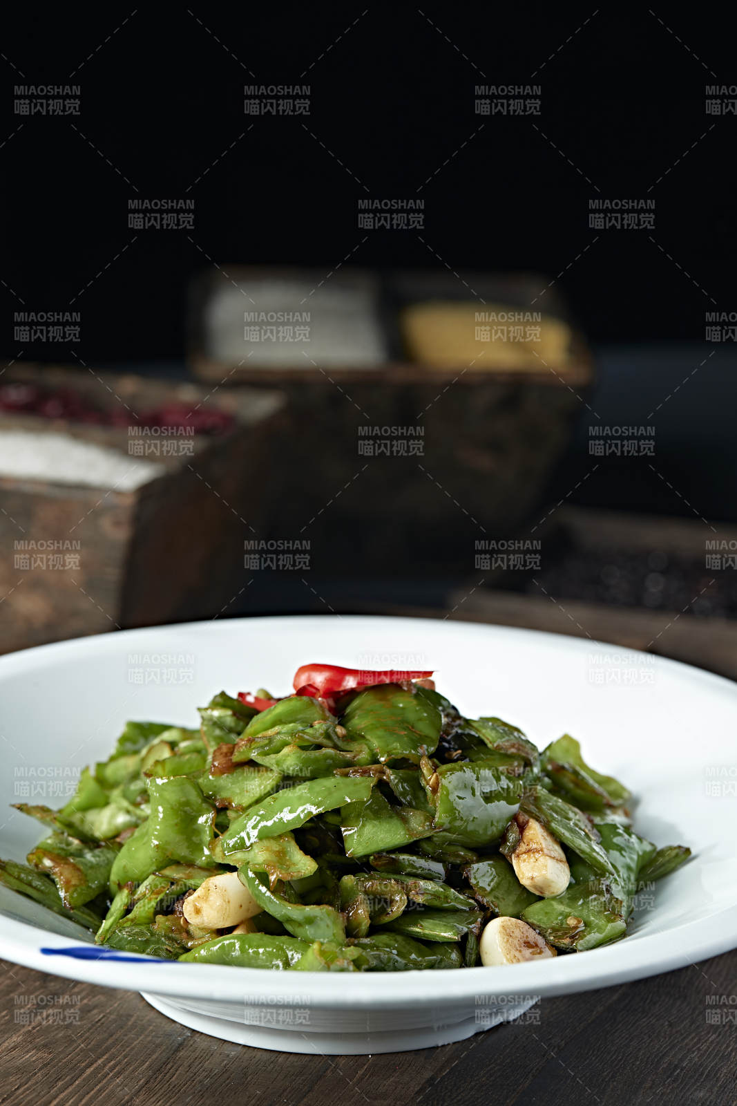 蒜香豆角爆炒青辣椒二荊條