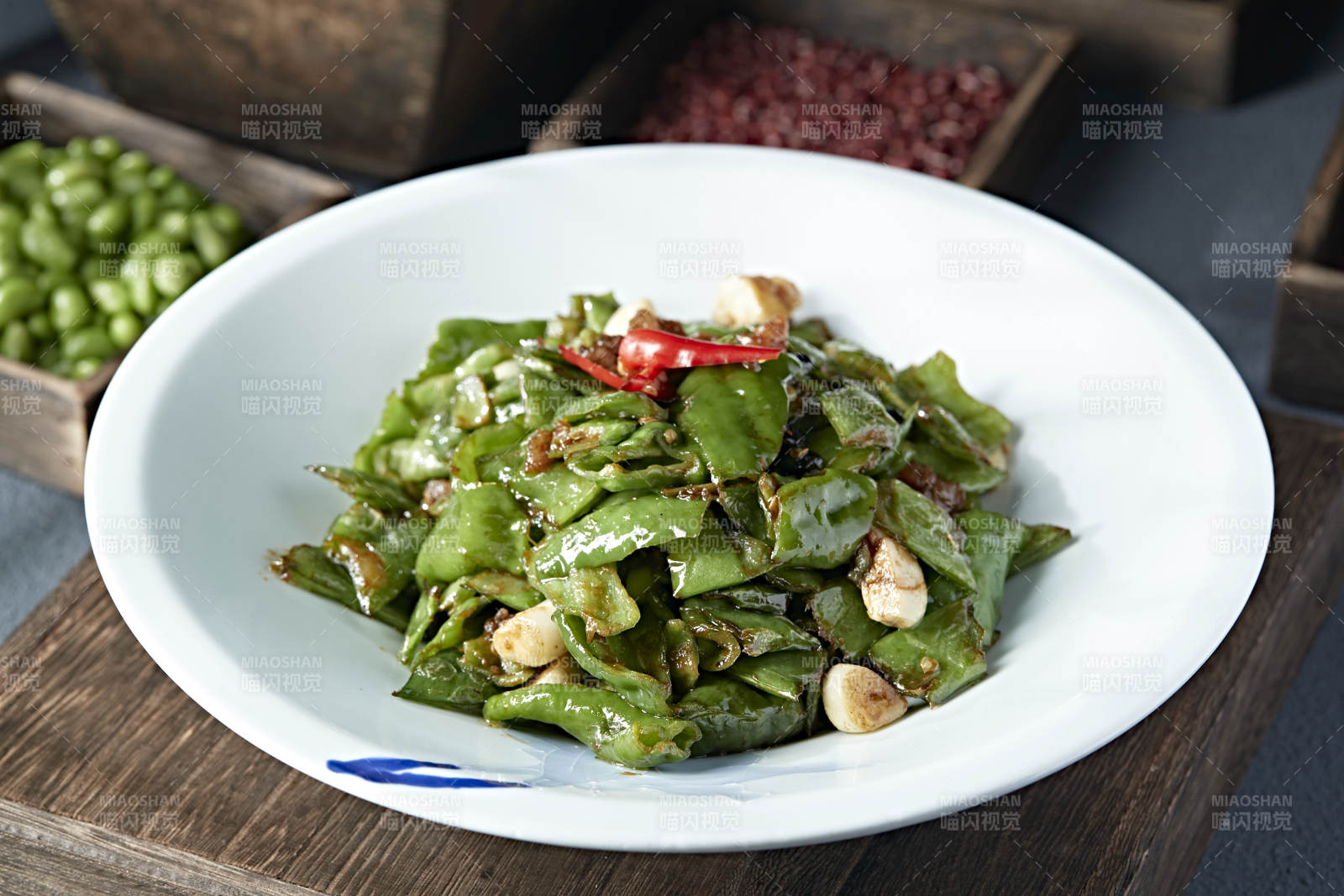 蒜香豆角爆炒青辣椒二荊條