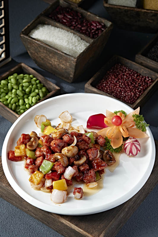 彩椒小洋葱口蘑酱爆牛仔粒