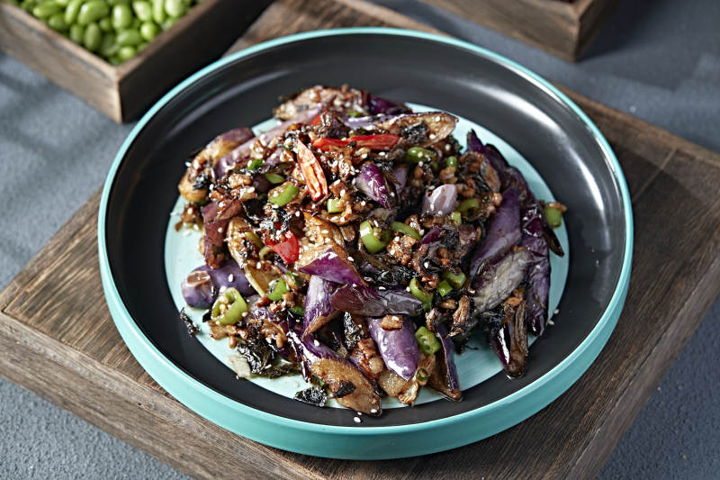 辣椒肉沫薄荷叶烧茄子