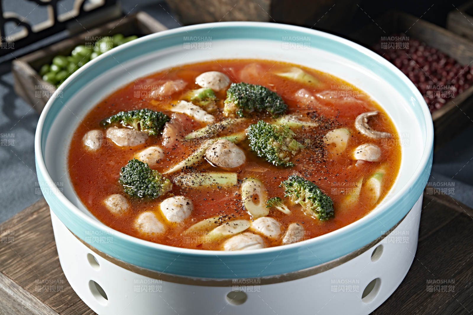 俄式風味番茄紅湯西藍花竹筍燉口蘑