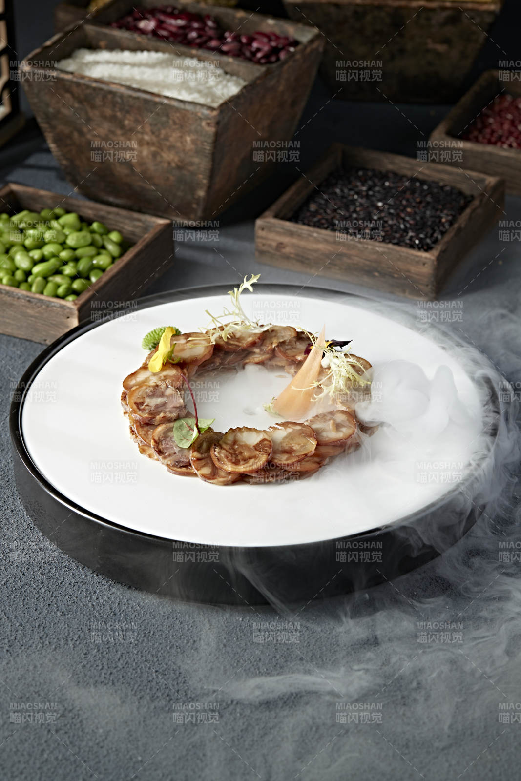 壓蹄筋肘花卷切片