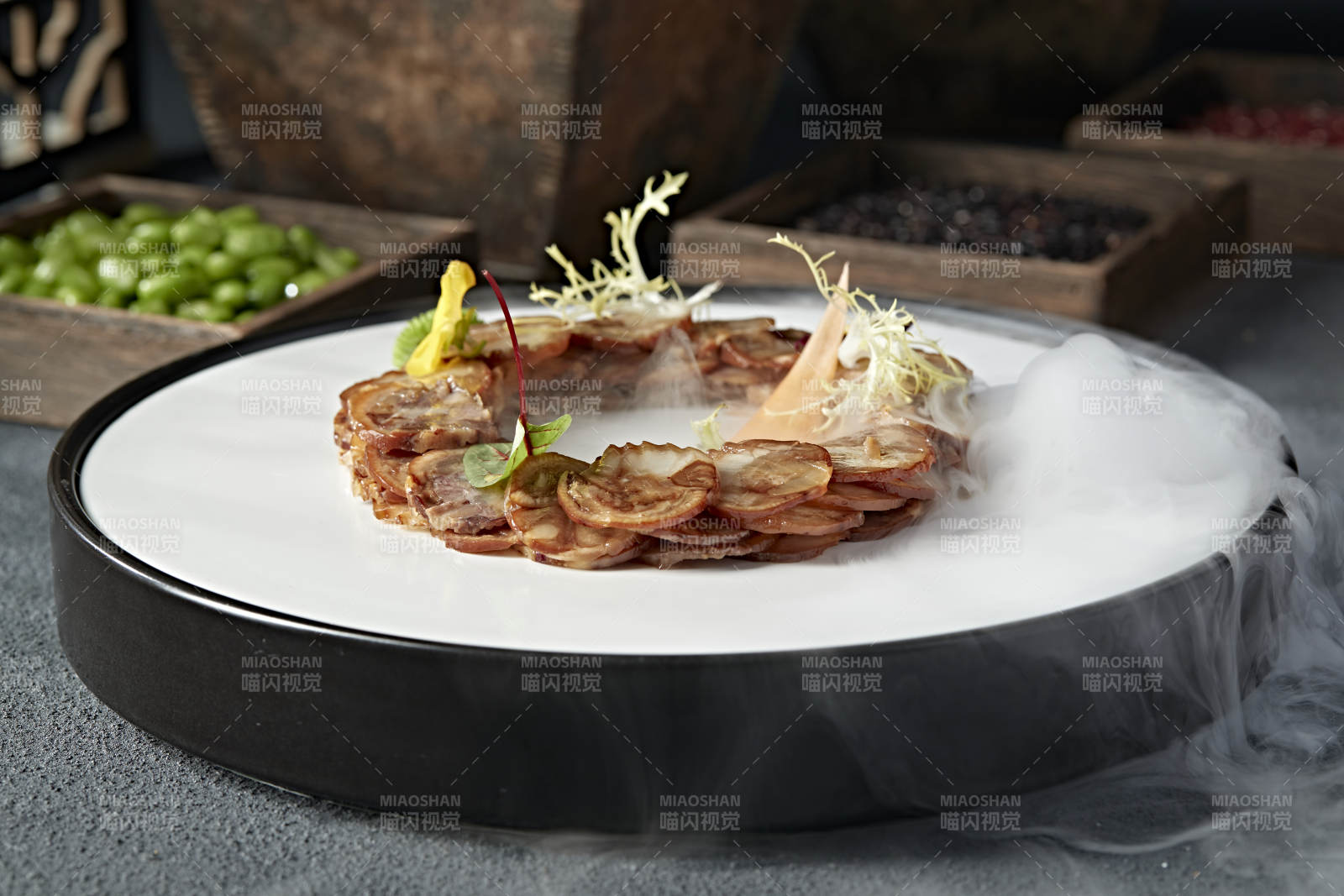 壓蹄筋肘花卷切片