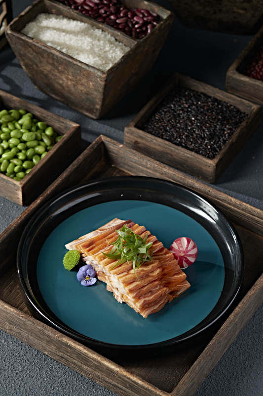 风味美食压猪耳丝皮冻切片