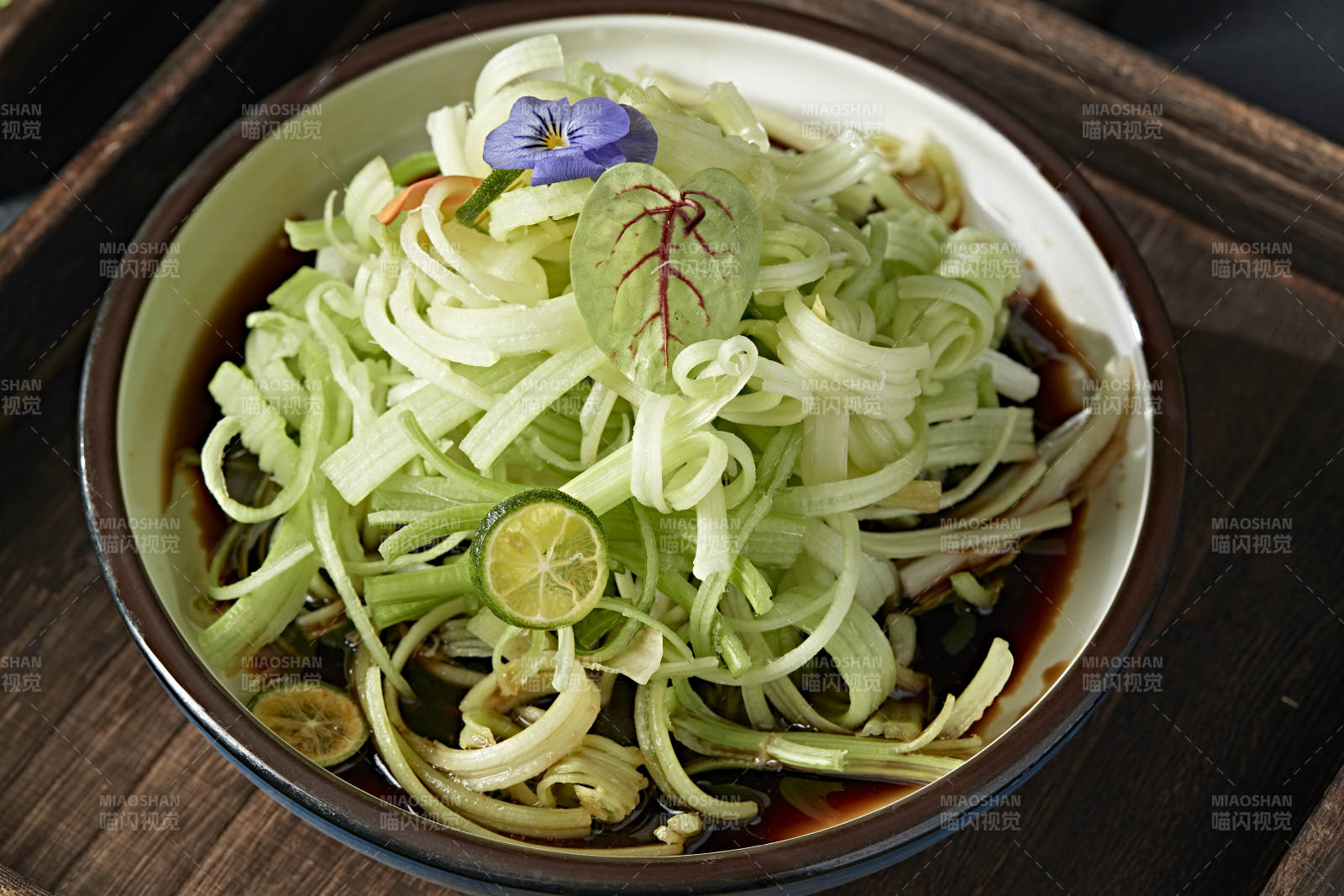 柠檬醋拌西芹丝