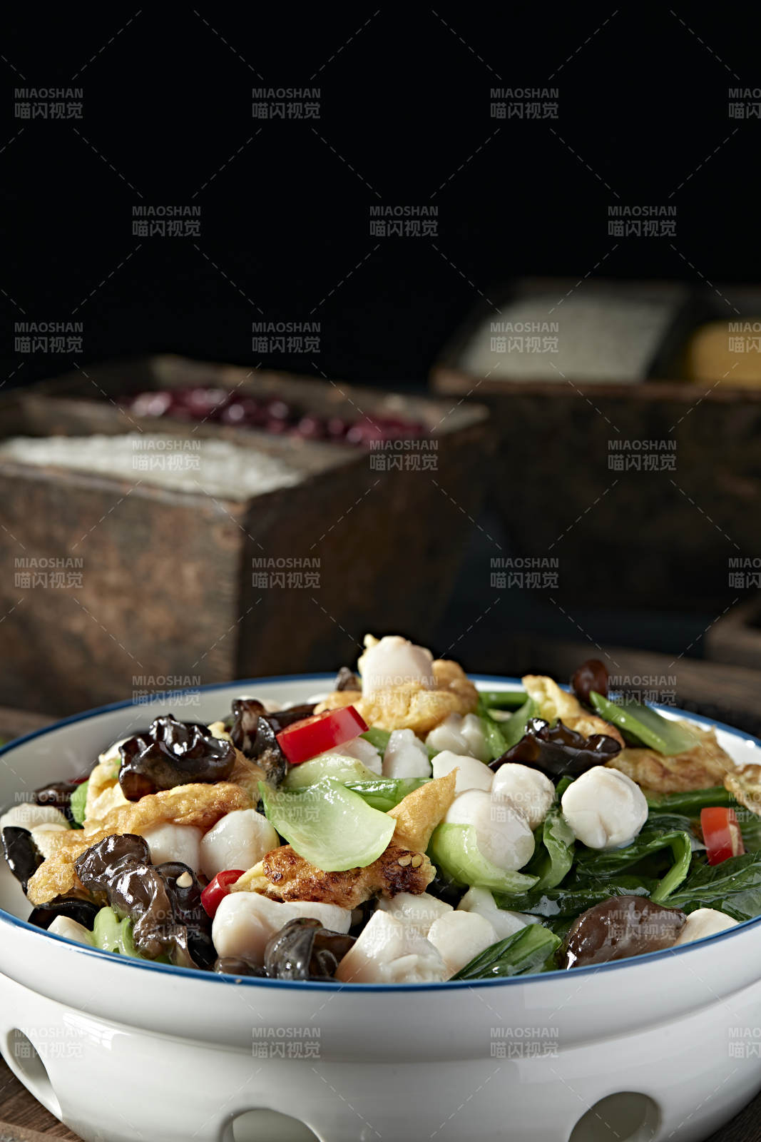 木耳煎蛋小白菜合炒扇貝丁