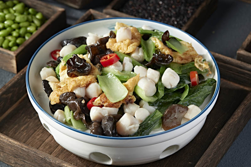 木耳煎蛋小白菜合炒扇贝丁