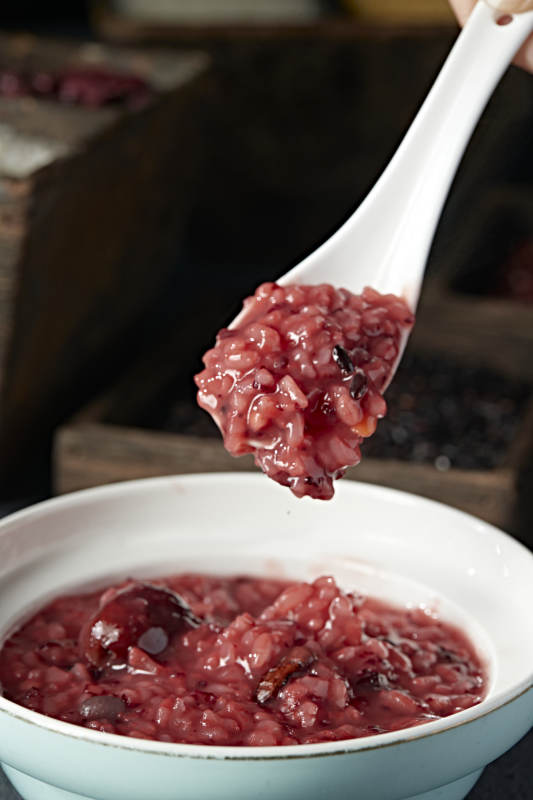 美味营养红豆薏米红枣杂粮粥