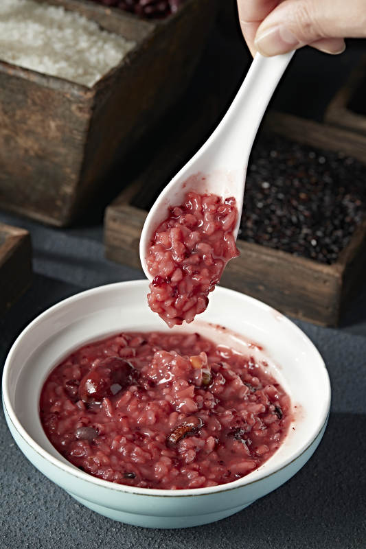 美味营养红豆薏米红枣杂粮粥