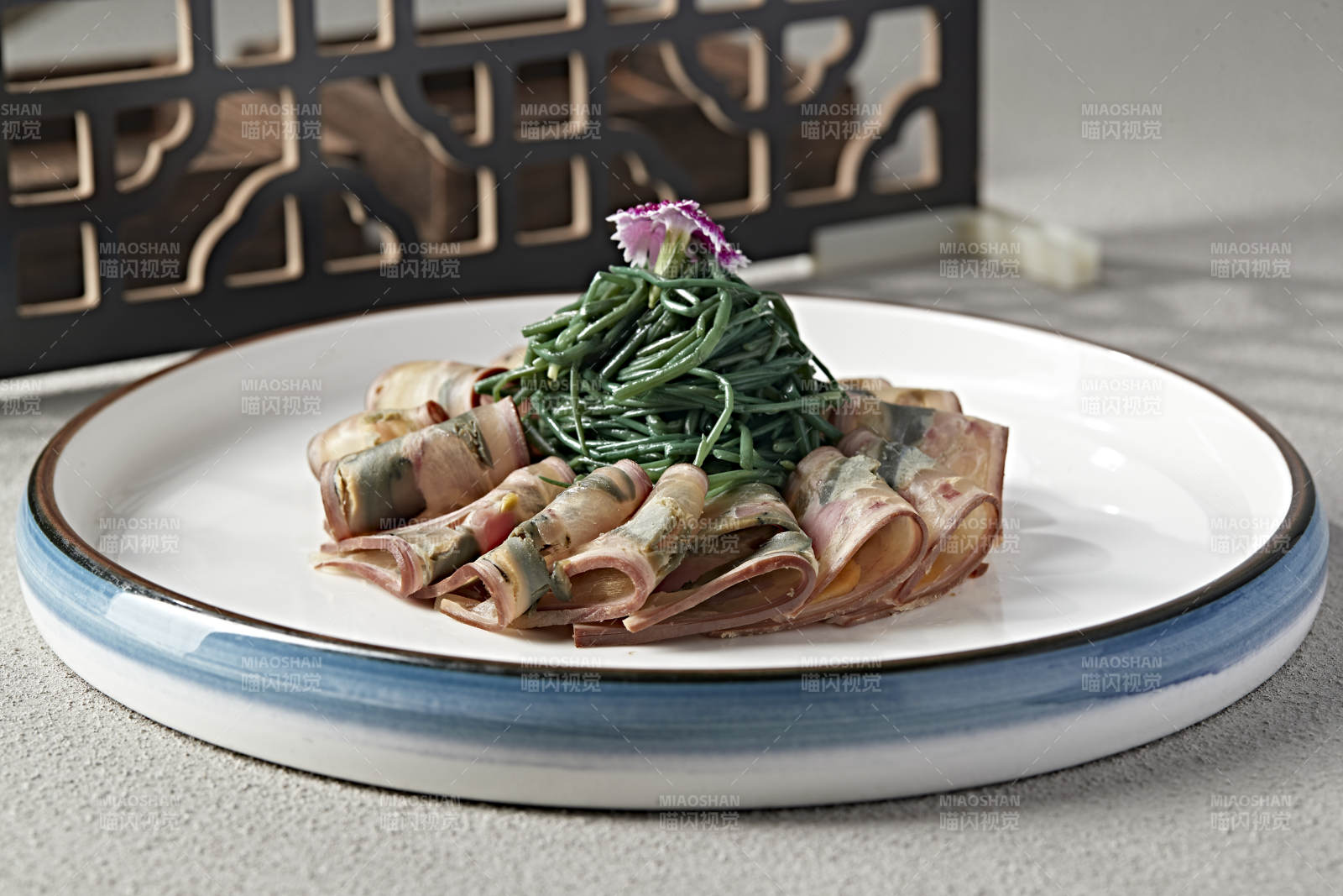 皮蛋猪耳蹄筋卷切片