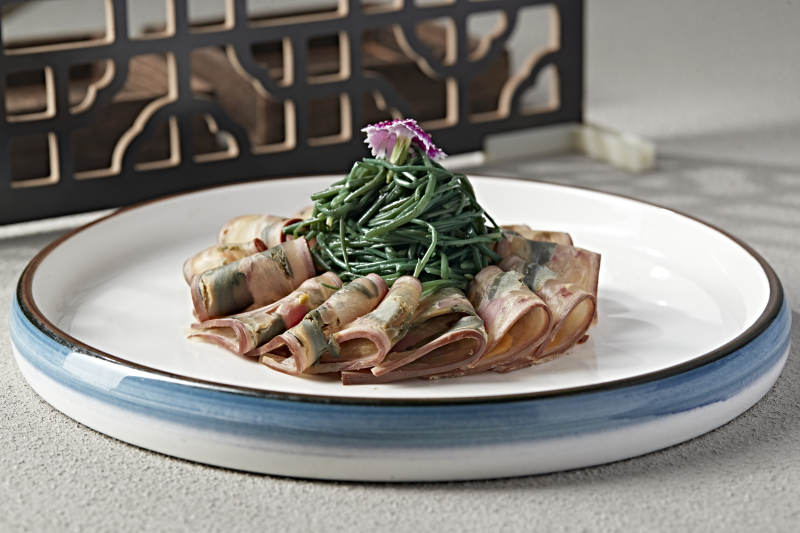 皮蛋猪耳蹄筋卷切片